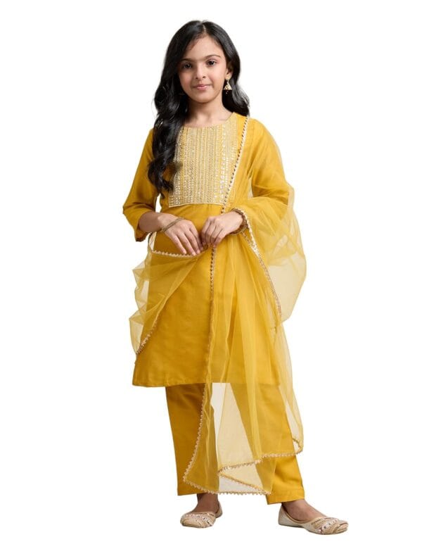 Amazon Brand - Symbol Girl's Rayon Ethnic Wear Embroidered Kurta Set with Net Dupatta - Image 2