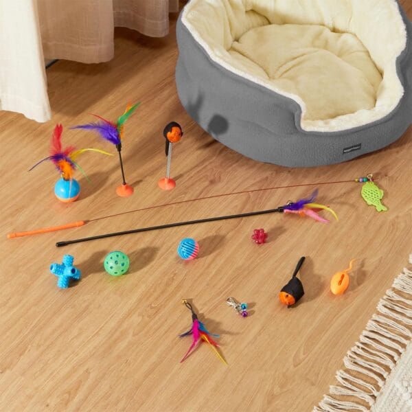 amazon basics Cat Toy Set | 13 Interactive Toys | Spring Mouse | Feather Stick | Fishing Rod | Rattling Bells | Playing Balls | Feather Balls | for Kittens & Cats (Multicolour) - Image 7